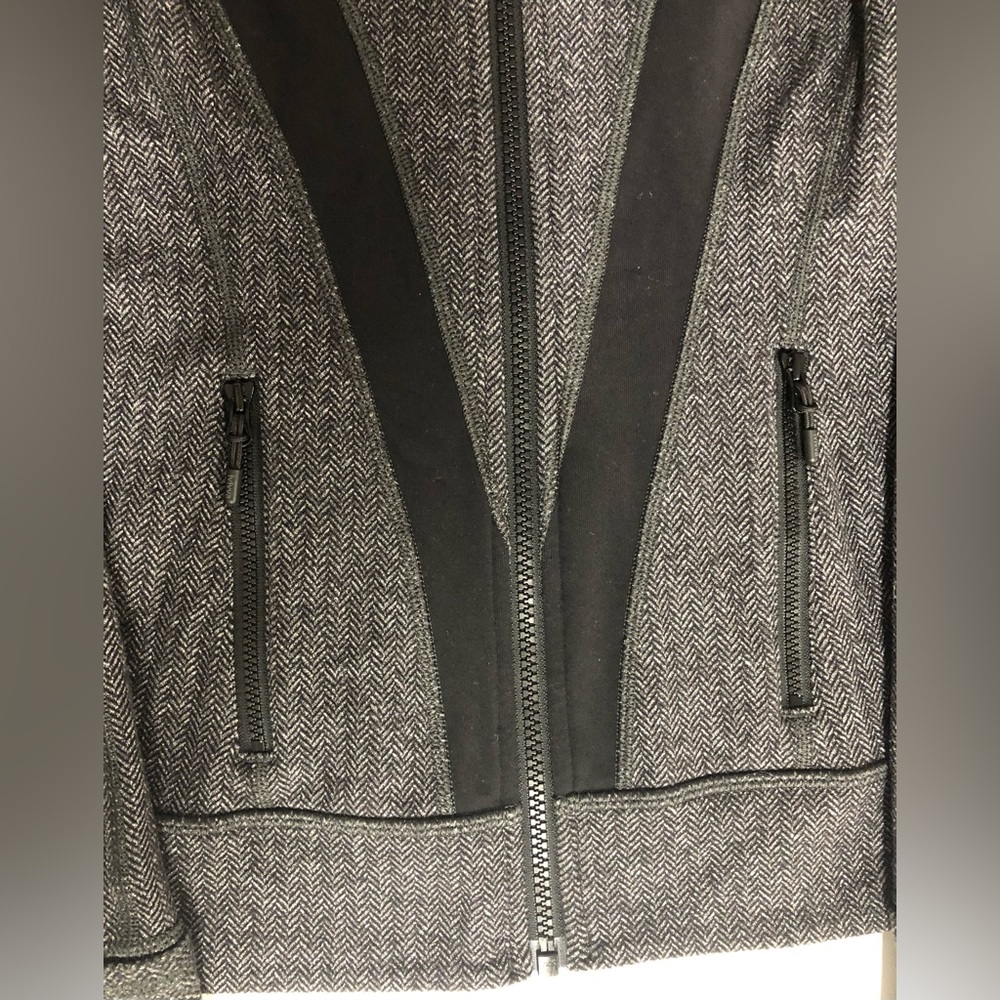 Ivivva jacket - Picture 4 of 4